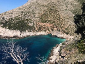  Gjiri i Dafinës në Karaburun, një mrekulli e vogël ende e pazbuluar