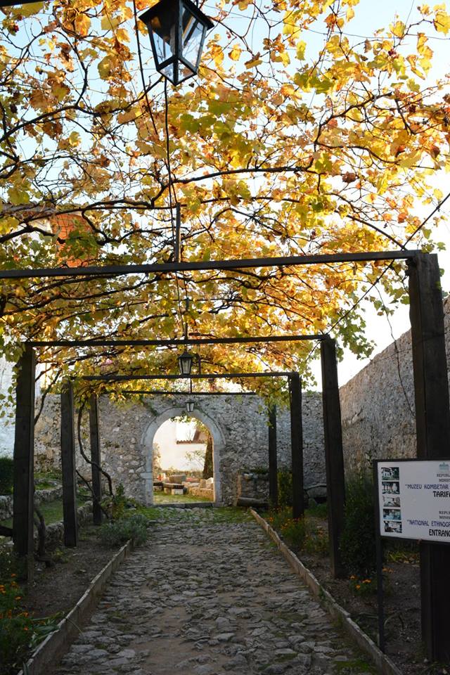 Vjeshtë në Krujën e bukur 21 15079071 1235225783207243 6367398943364433450 n