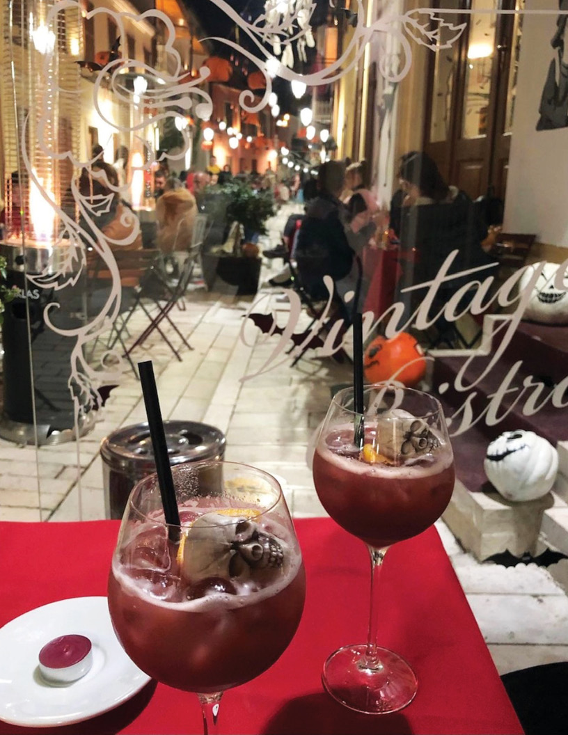 travel magazine qendra historike vintage bistro 2