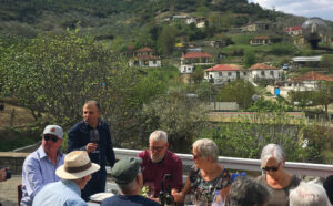 travel magazine kantina vila hadaj malinat 1